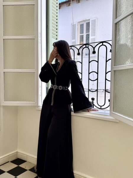 PERLA BLACK