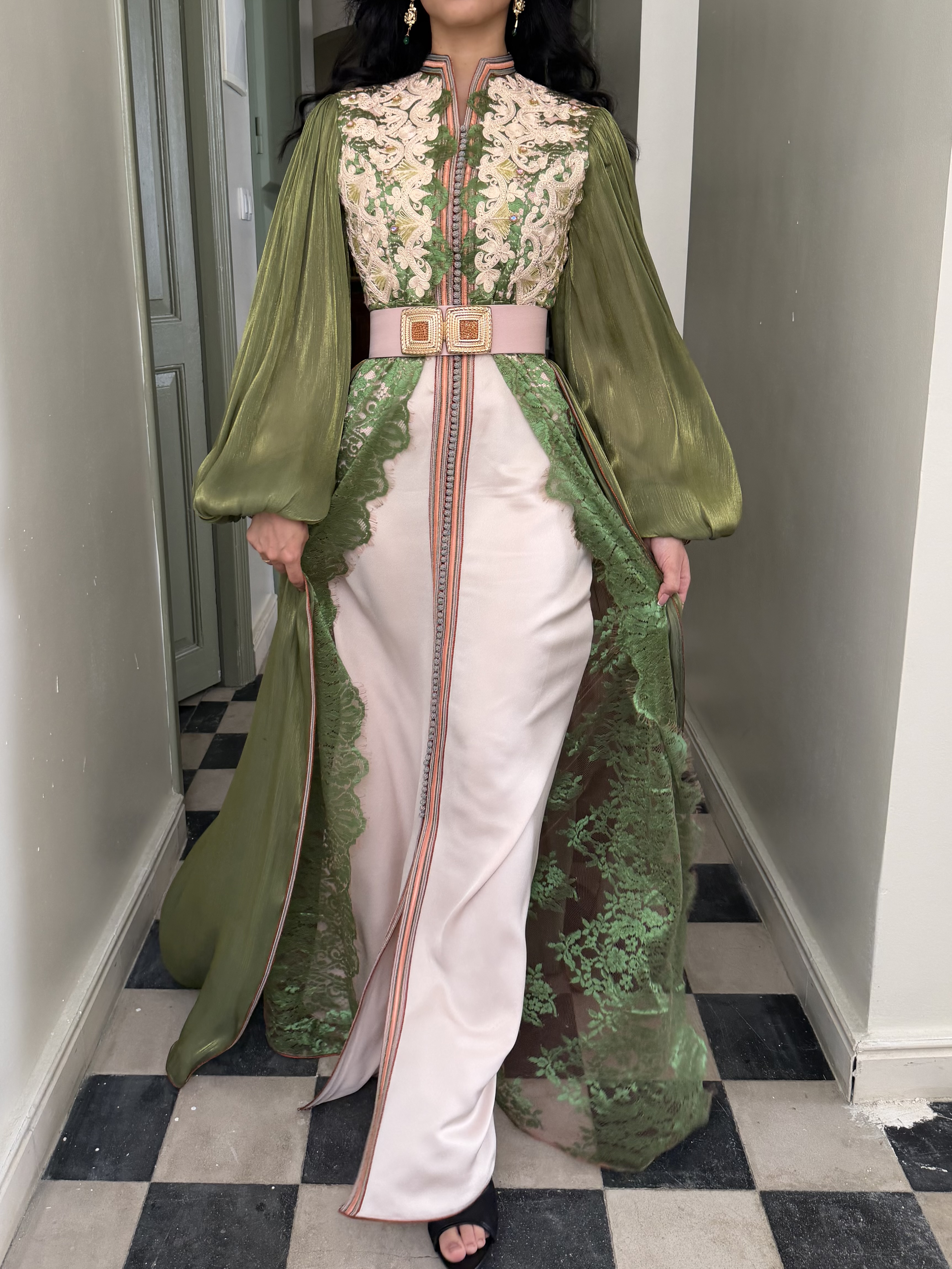OLIVIA – Image 4